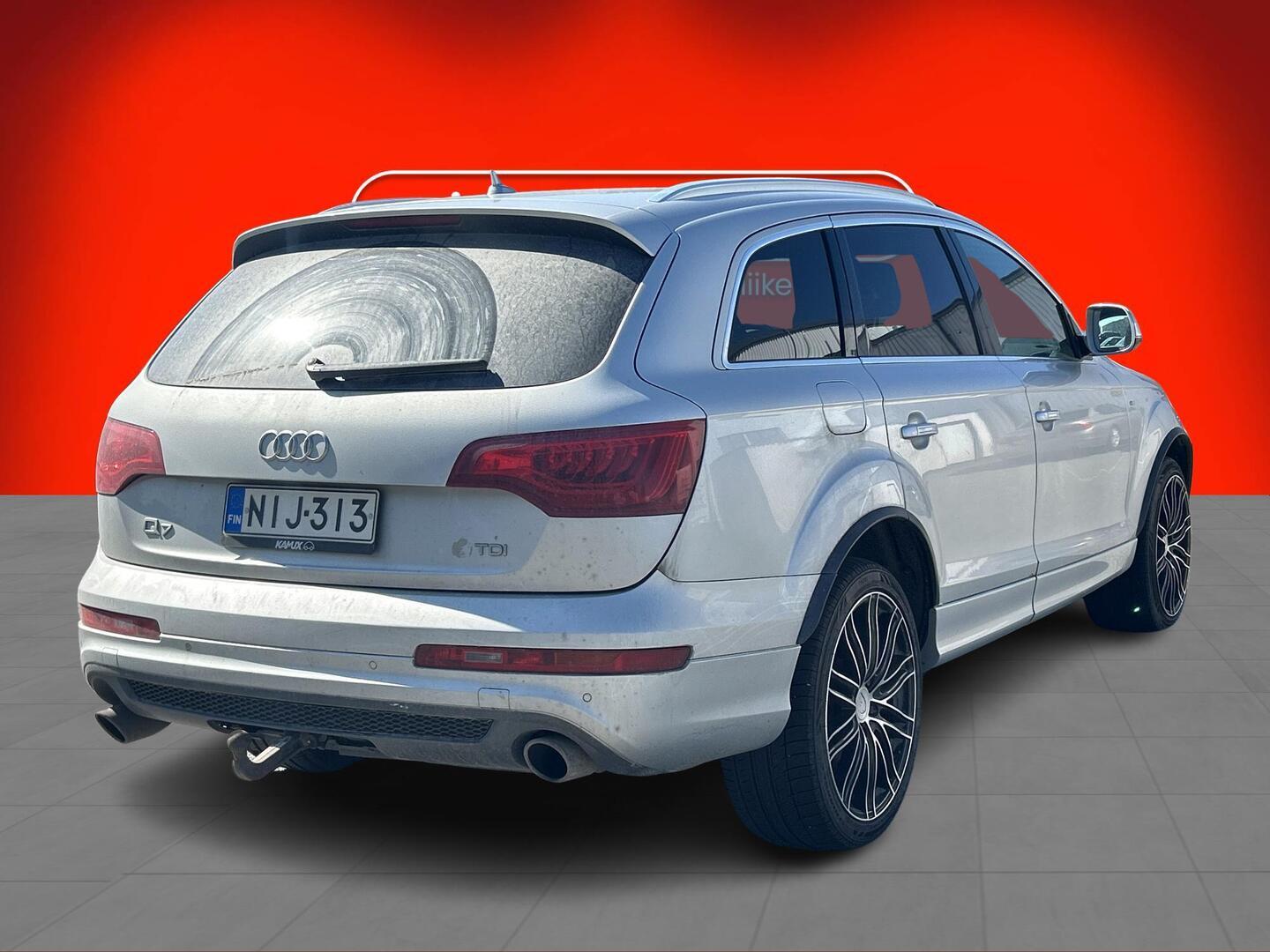 AUDI Q7 2011
