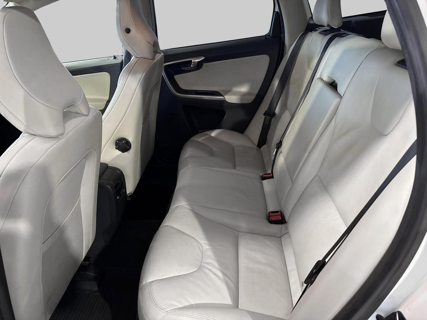 VOLVO XC60 2013
