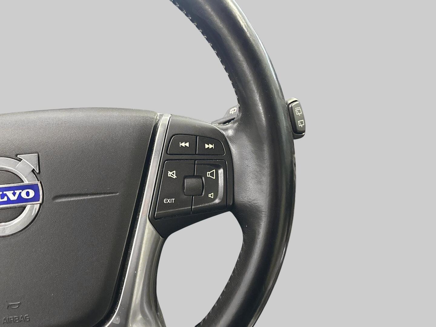 VOLVO XC60 2013