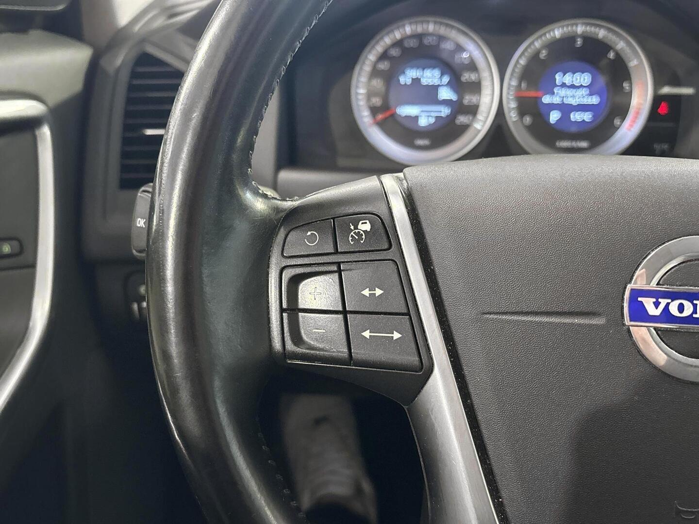 VOLVO XC60 2013