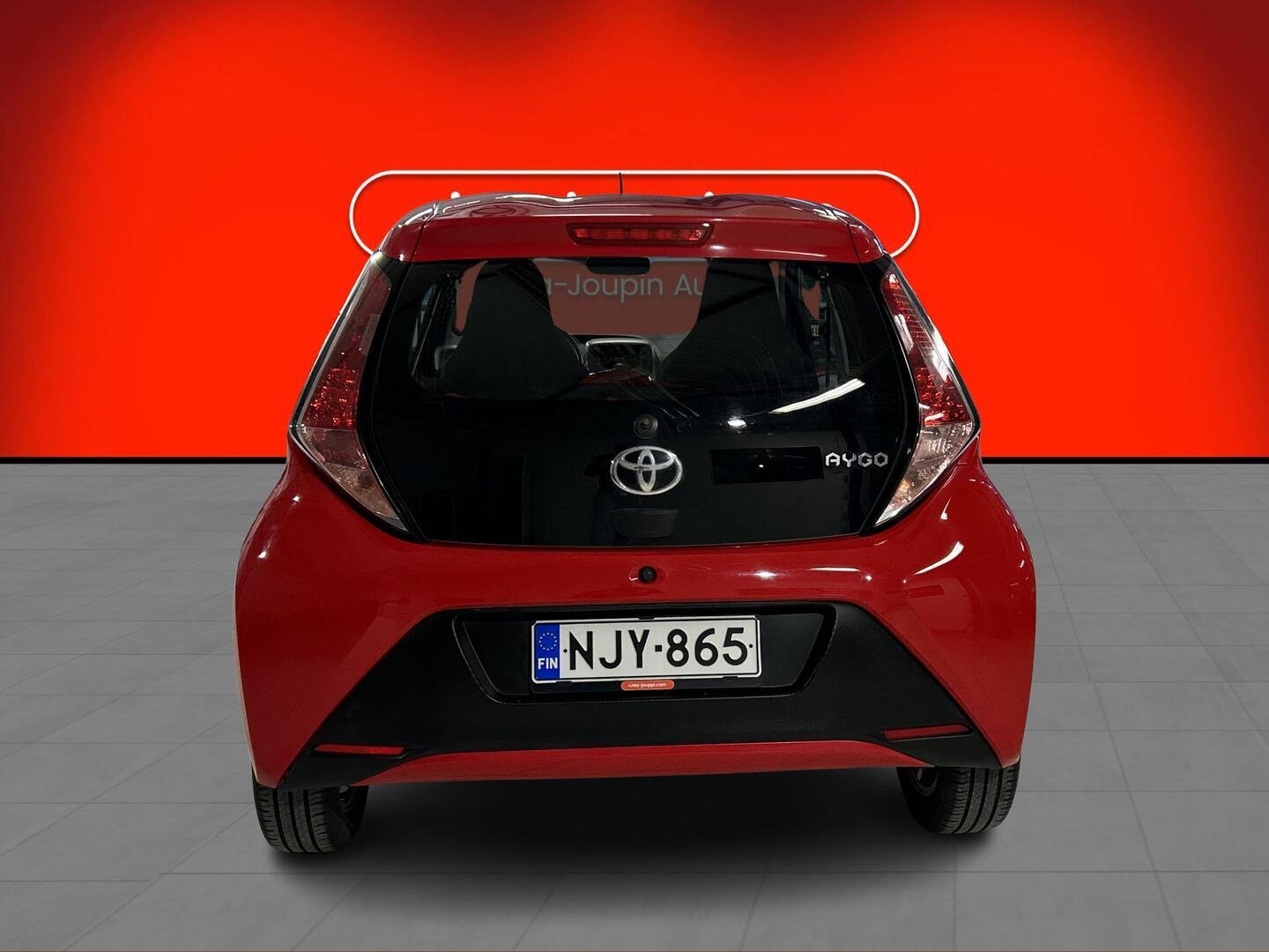 TOYOTA AYGO 2016
