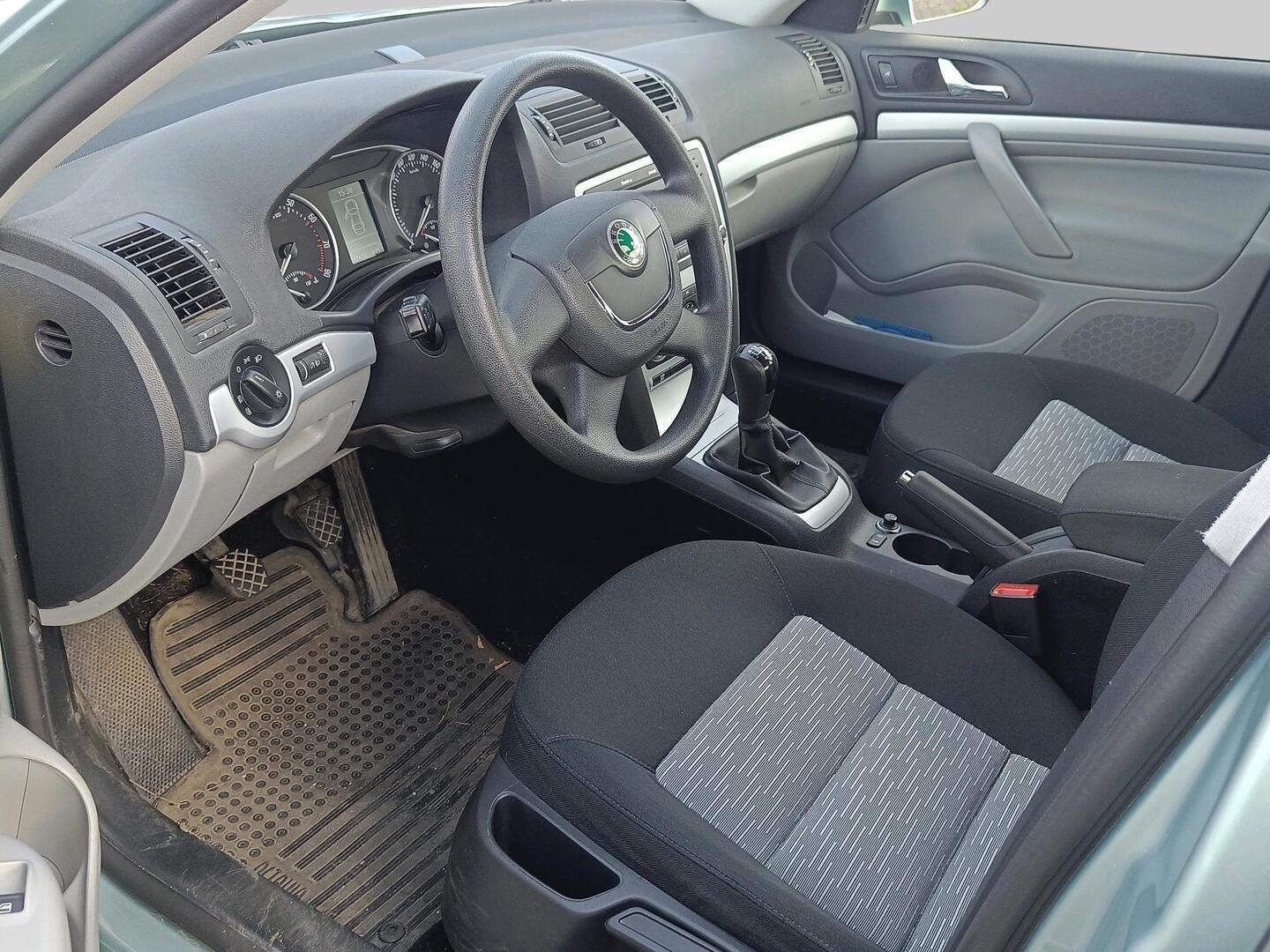 SKODA Octavia 2009