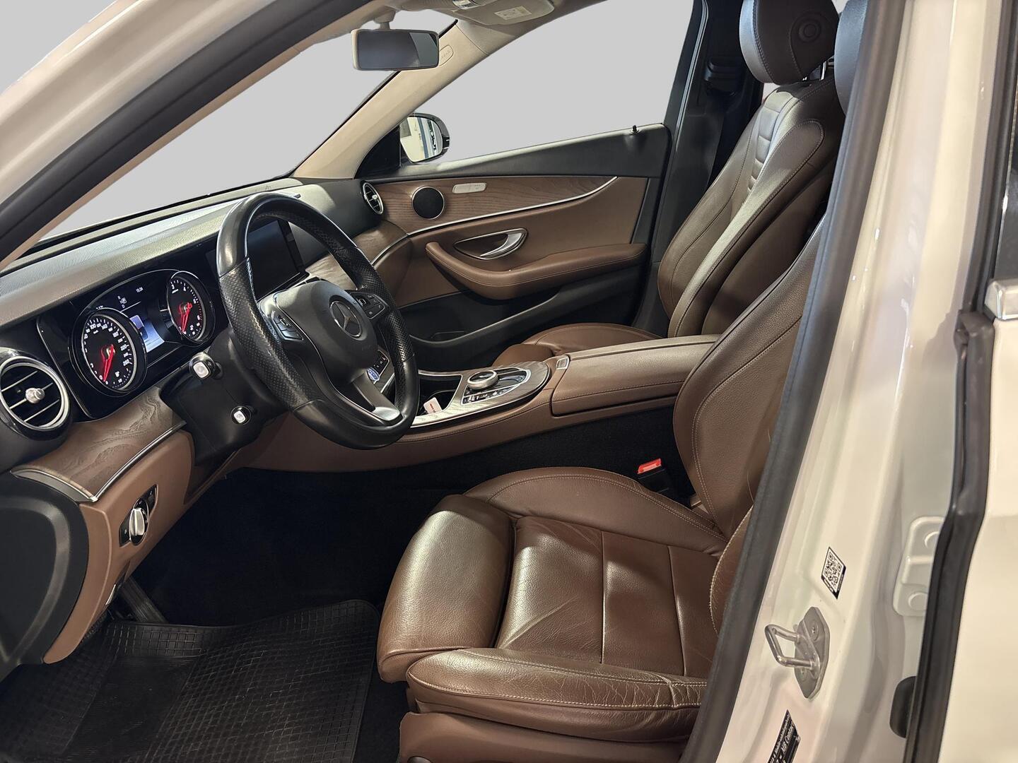 MERCEDES-BENZ E 2018