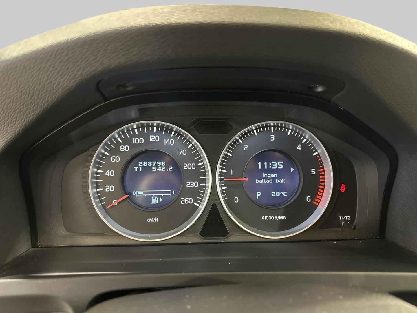 VOLVO V60 2013