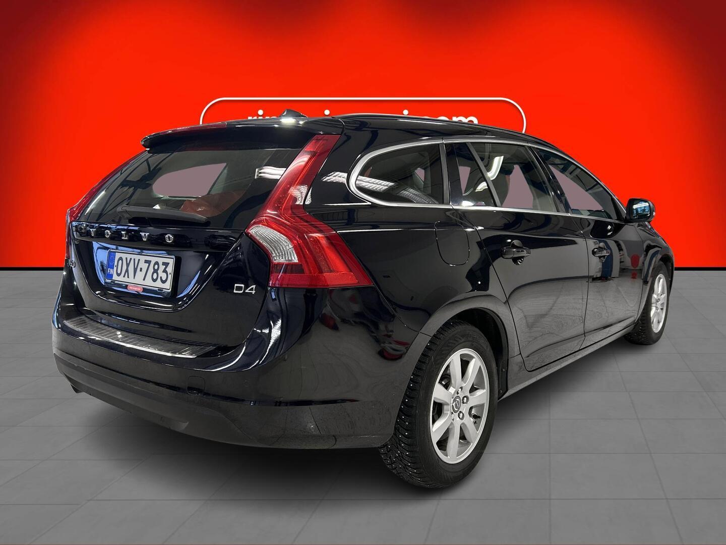 VOLVO V60 2013
