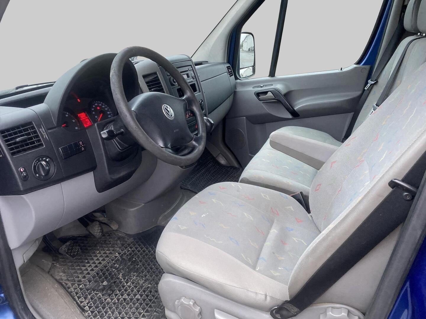 VOLKSWAGEN Crafter 2011