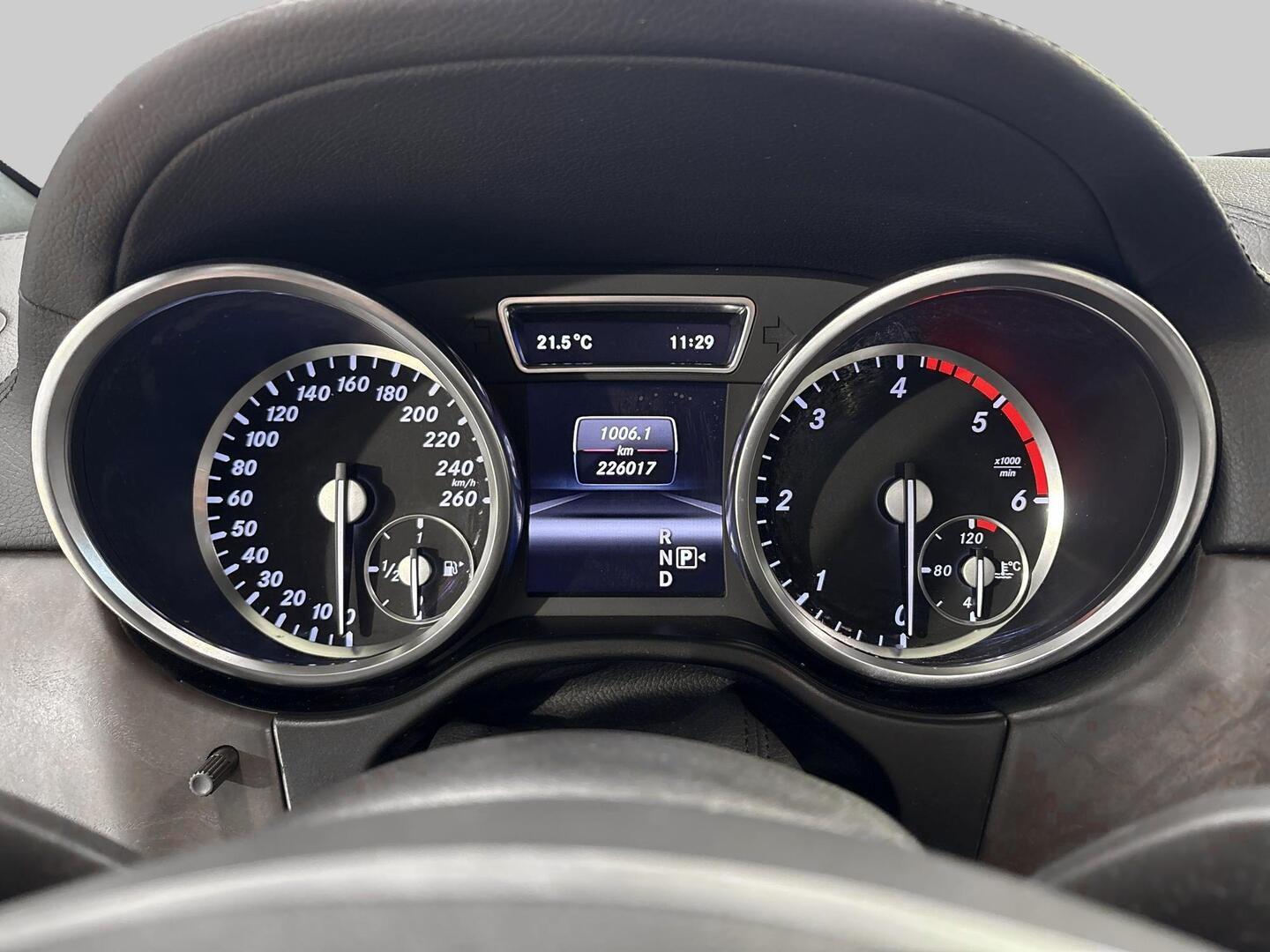 MERCEDES-BENZ GL 2013