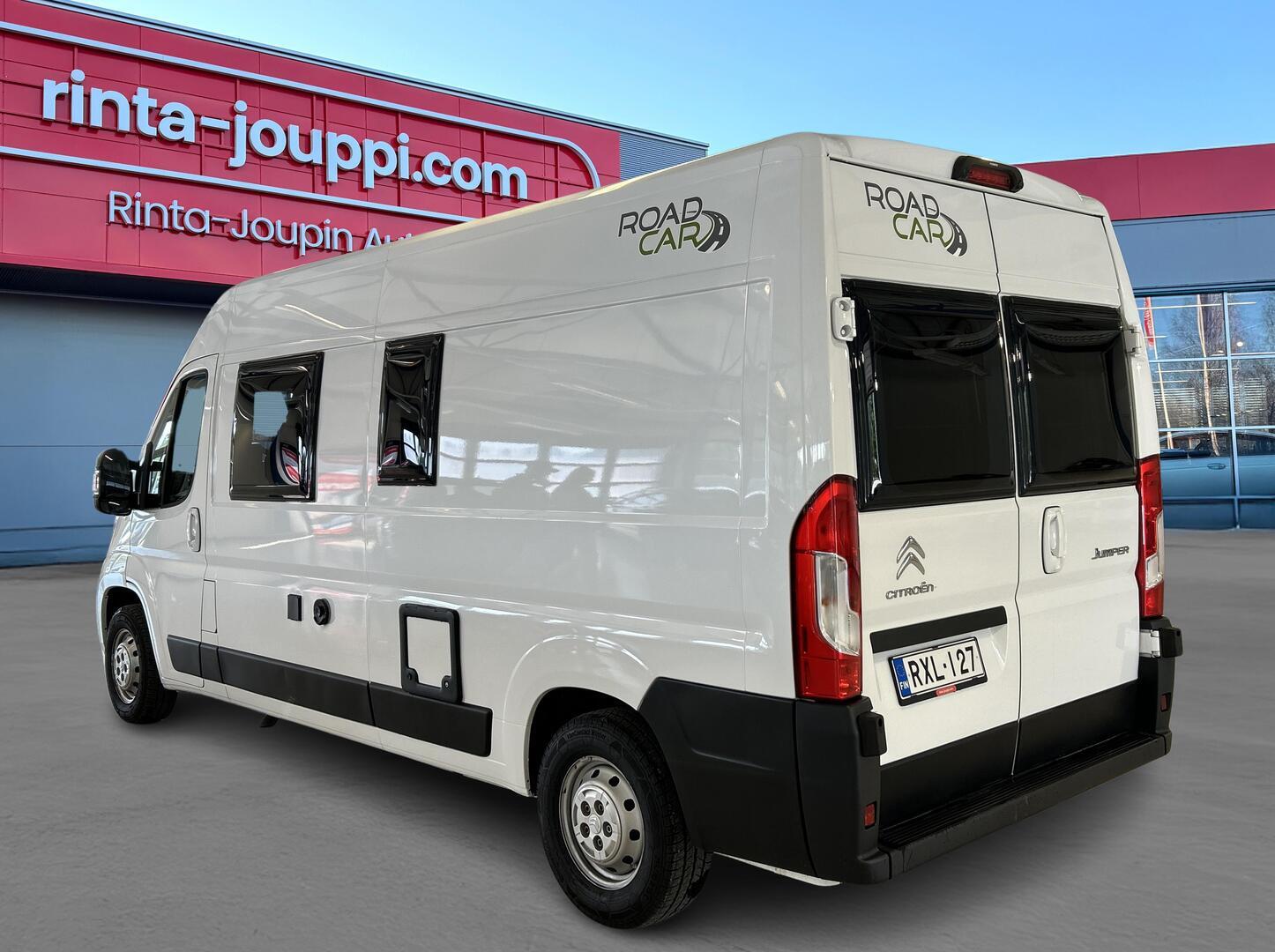 ROADCAR VAN R 600 2021