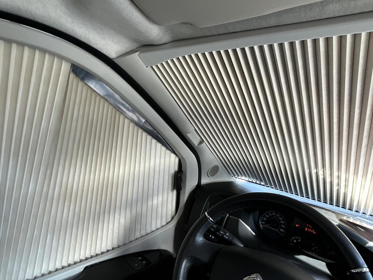 ROADCAR VAN R 600 2021