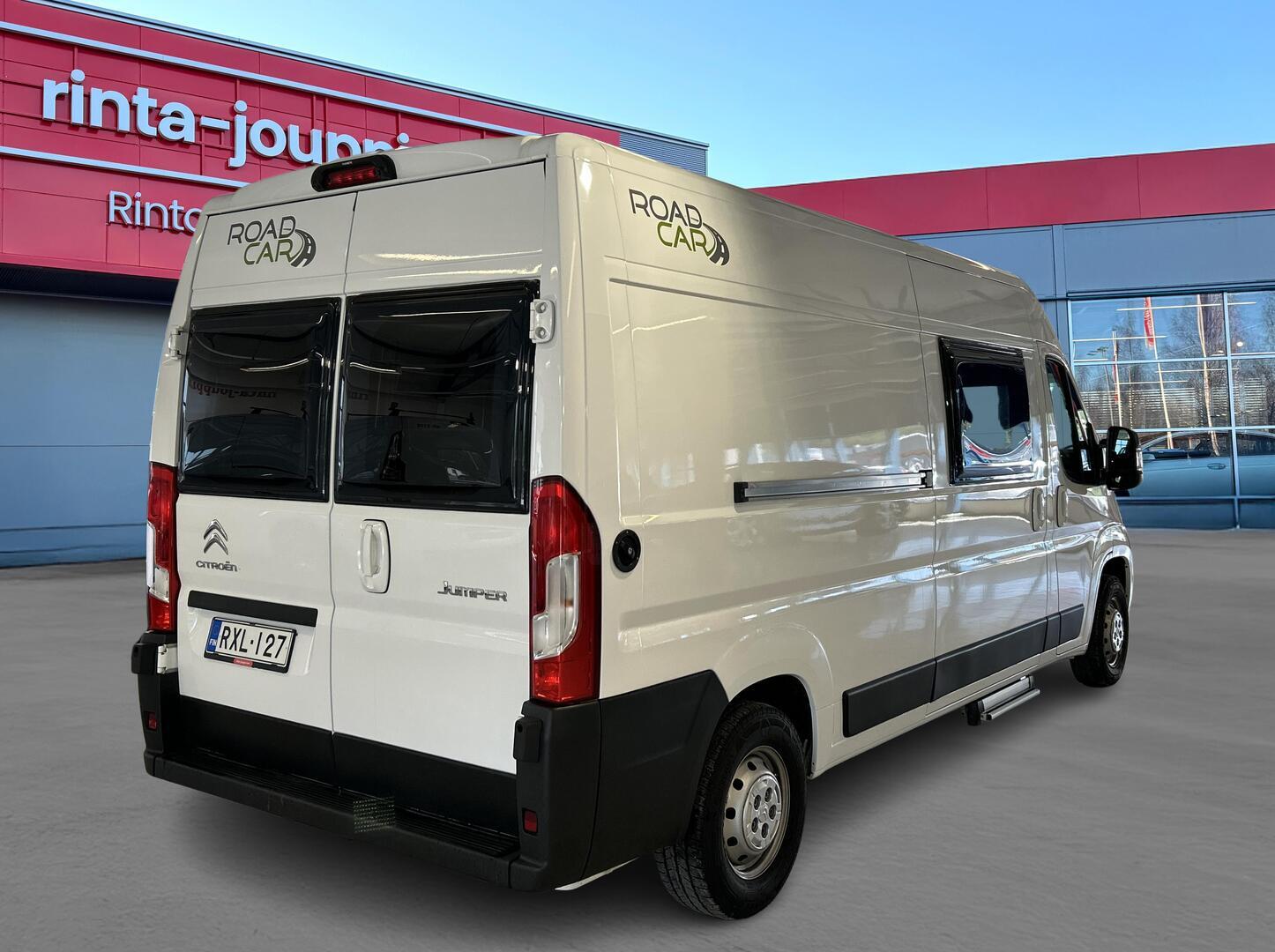 ROADCAR VAN R 600 2021