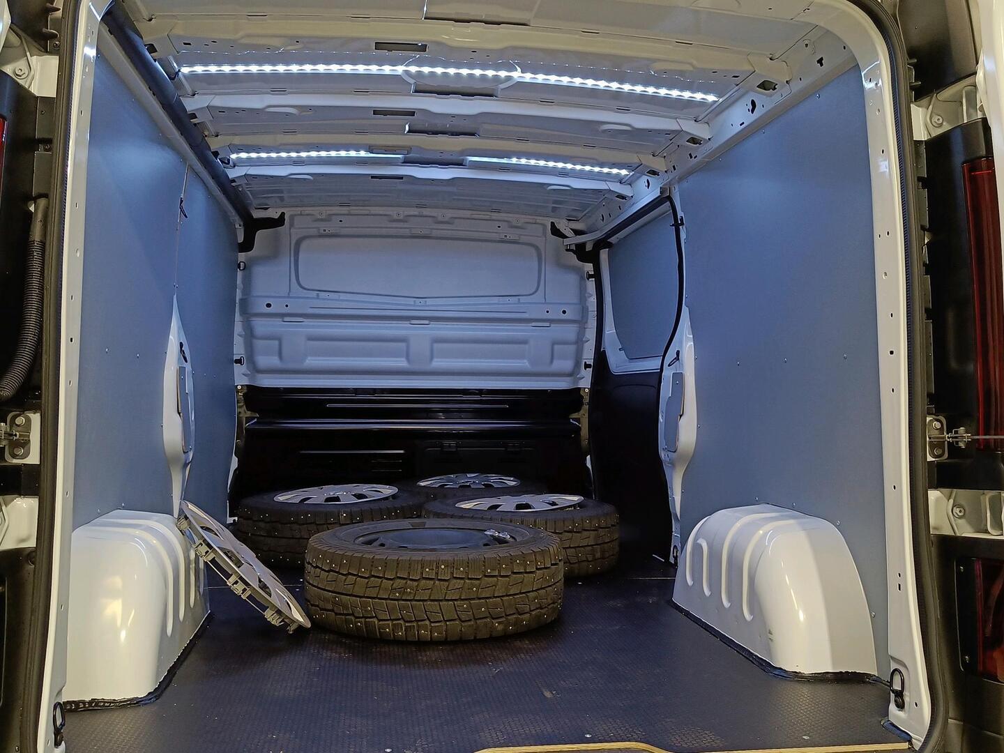 NISSAN Primastar 2025