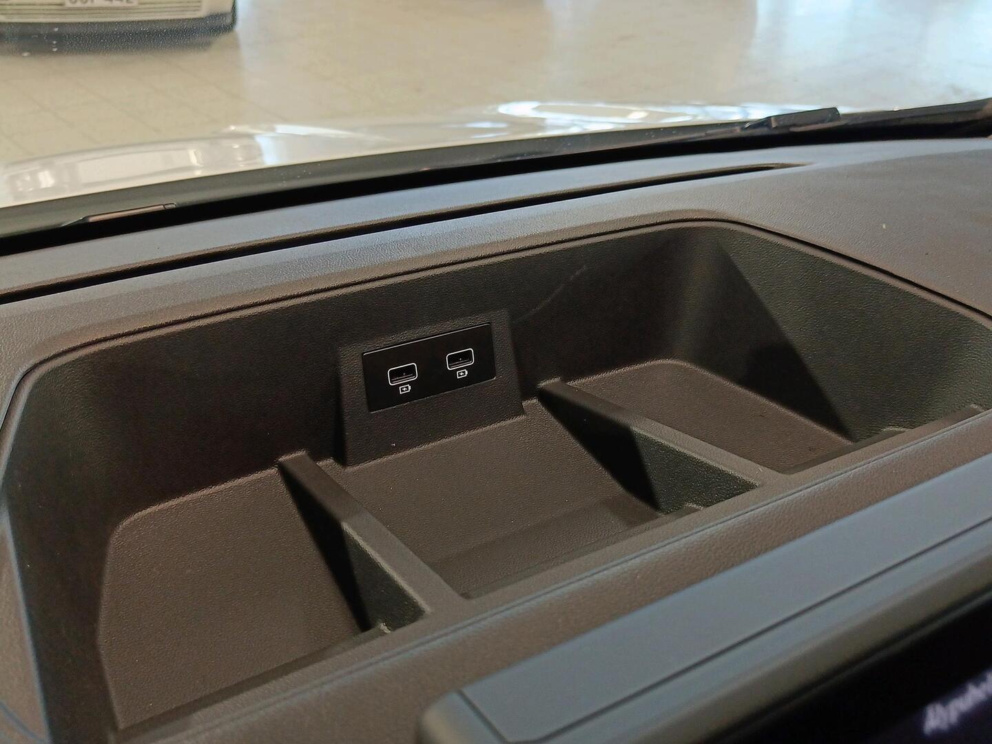 NISSAN Primastar 2025