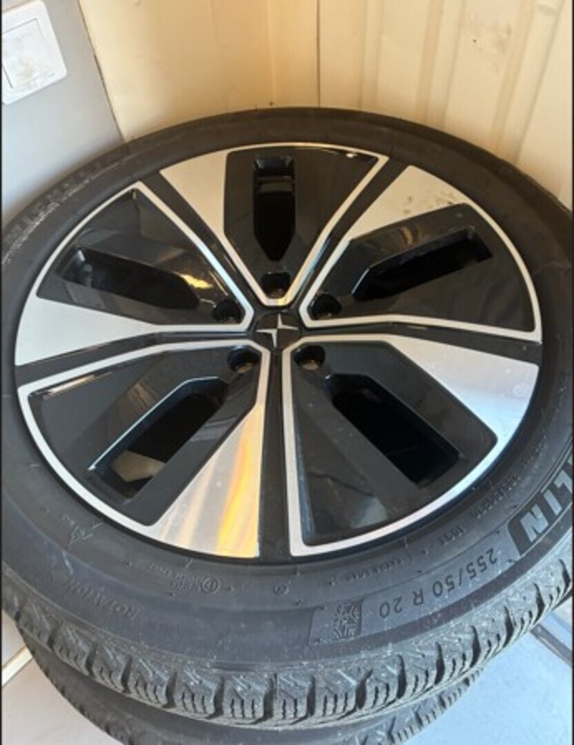 POLESTAR 3 2025