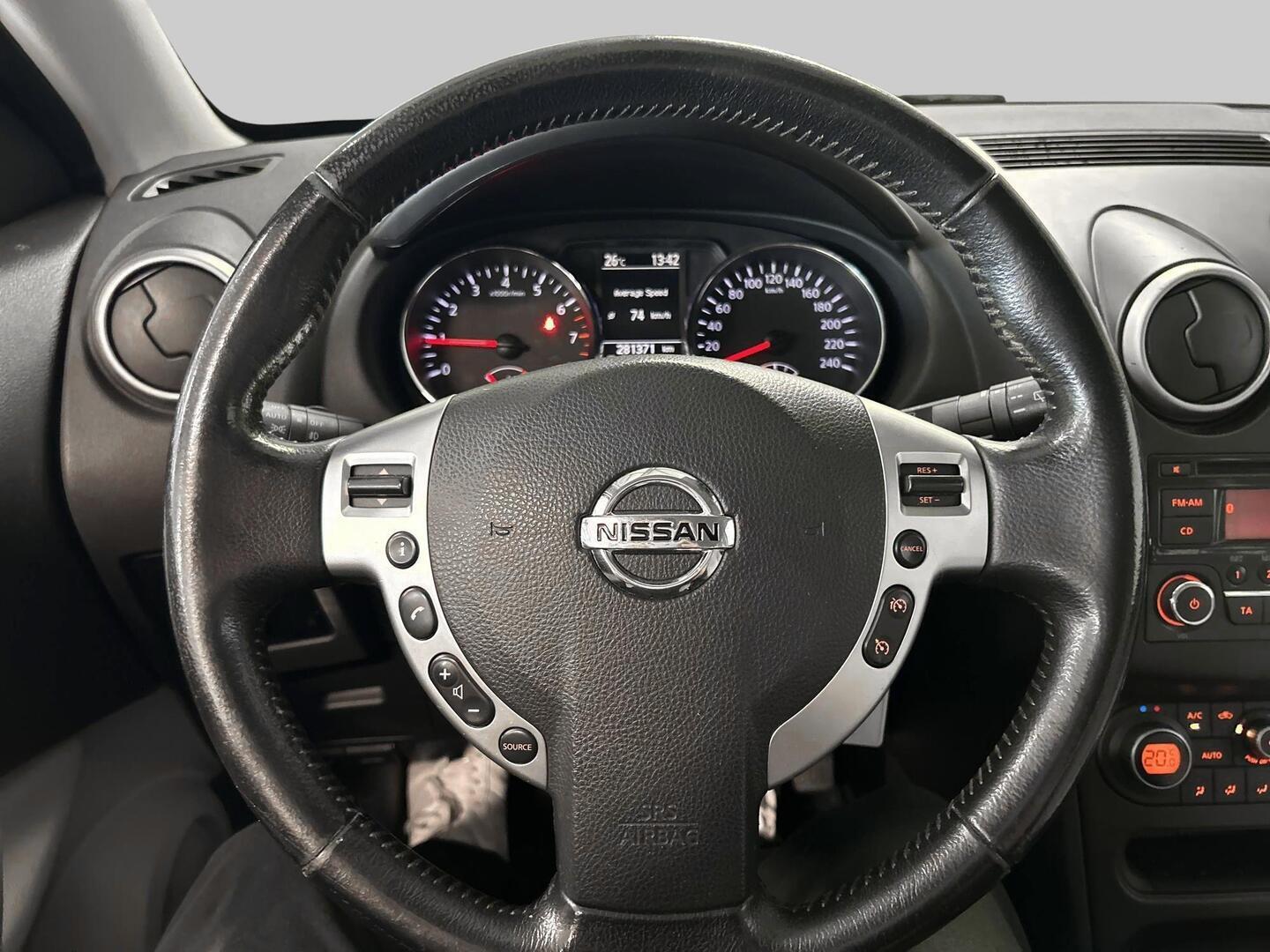 NISSAN Qashqai 2010