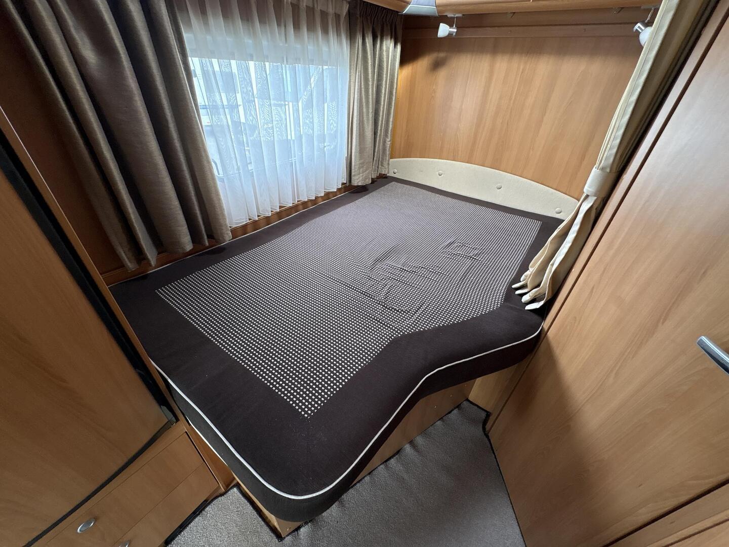 DETHLEFFS Globe 4 2010