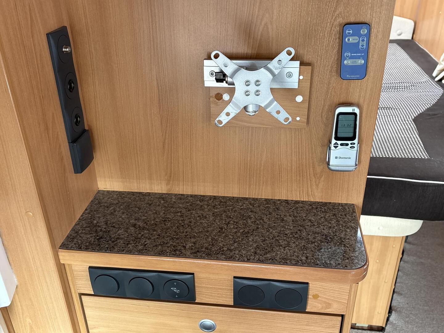 DETHLEFFS Globe 4 2010