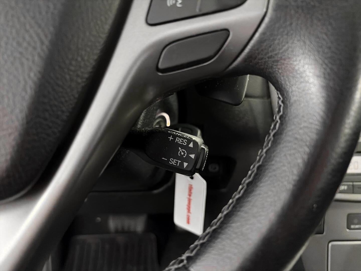 TOYOTA Avensis 2011