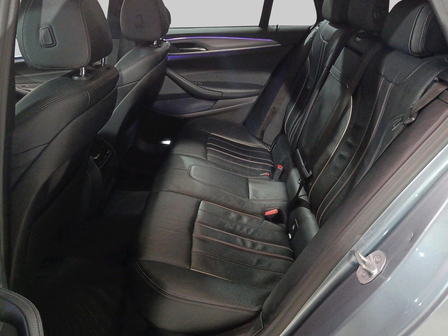 BMW 530 2019