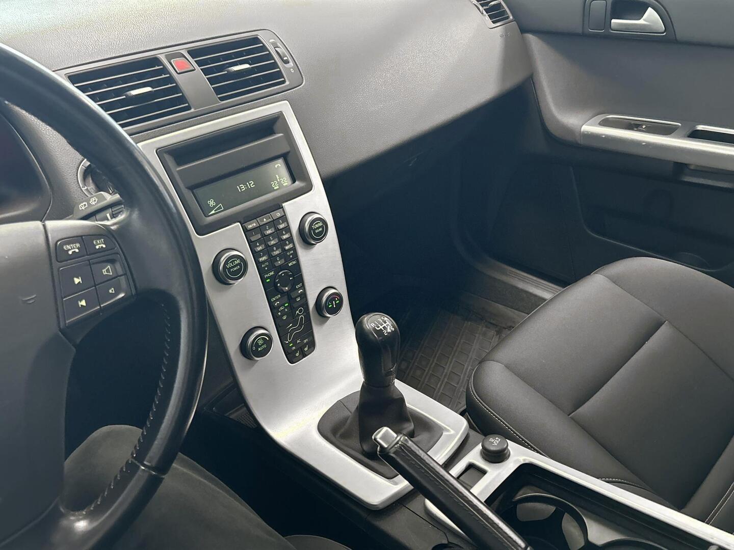 VOLVO V50 2011