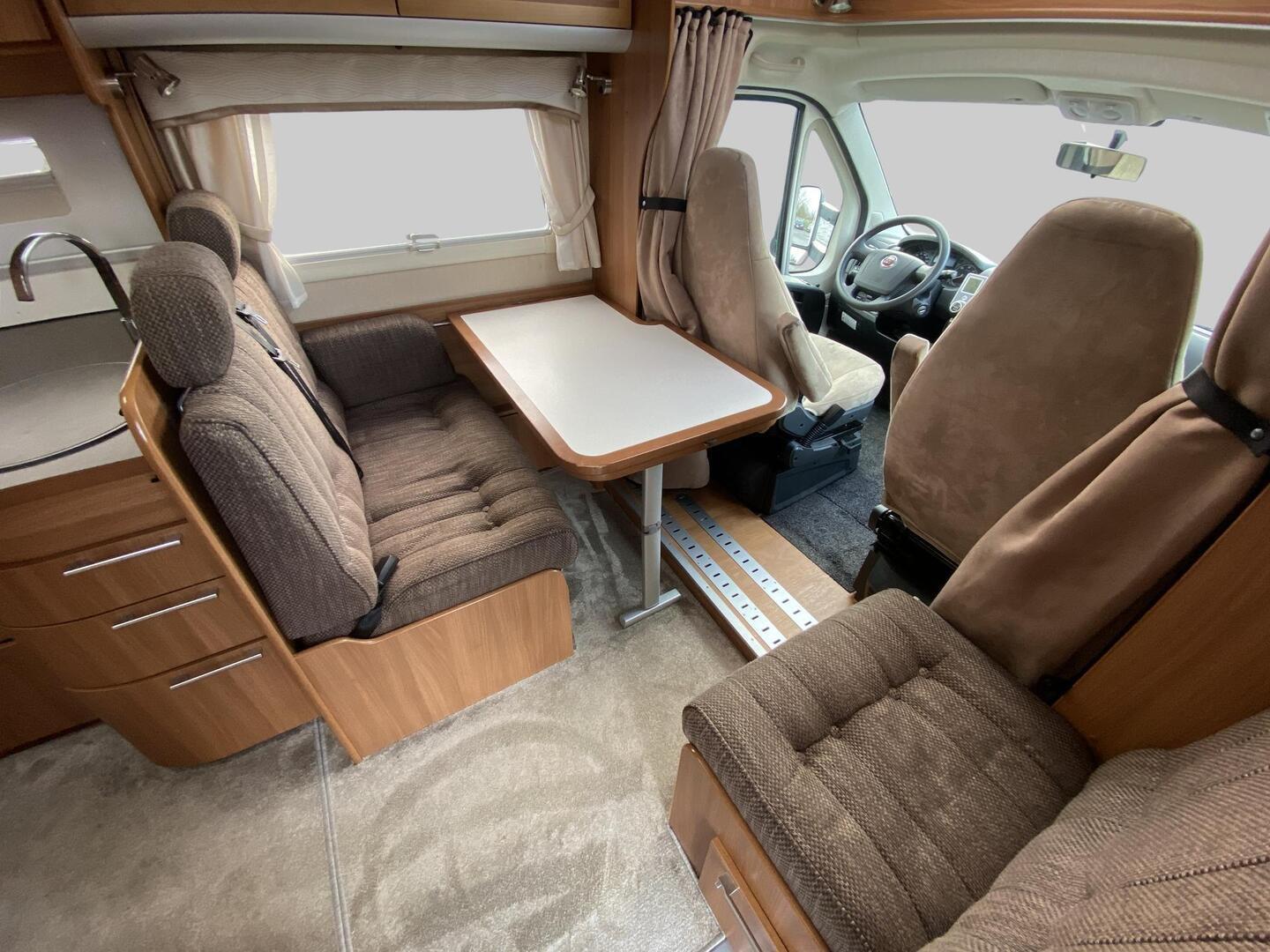 KABE Travel Master 730 LB 2012