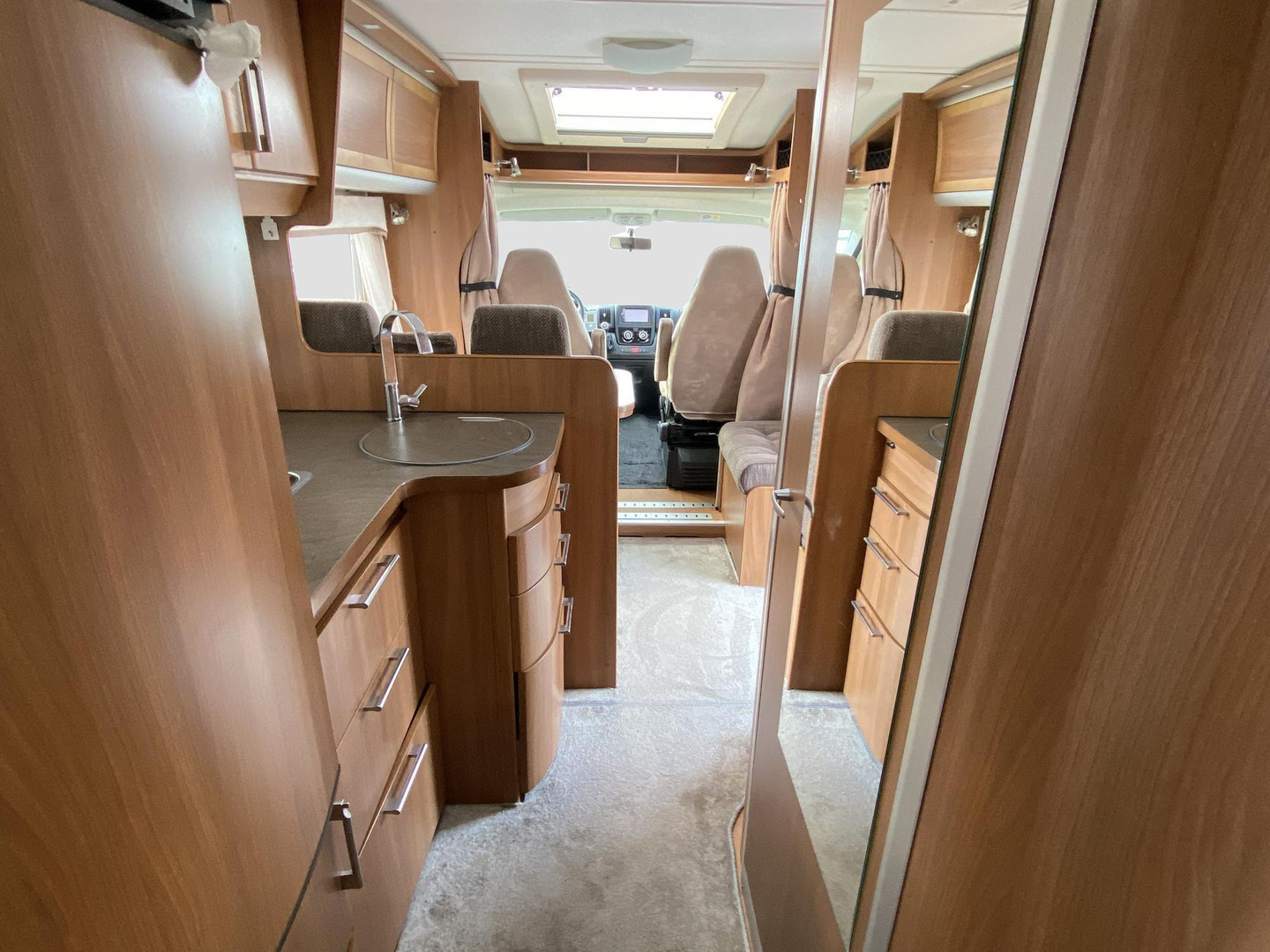 KABE Travel Master 730 LB 2012