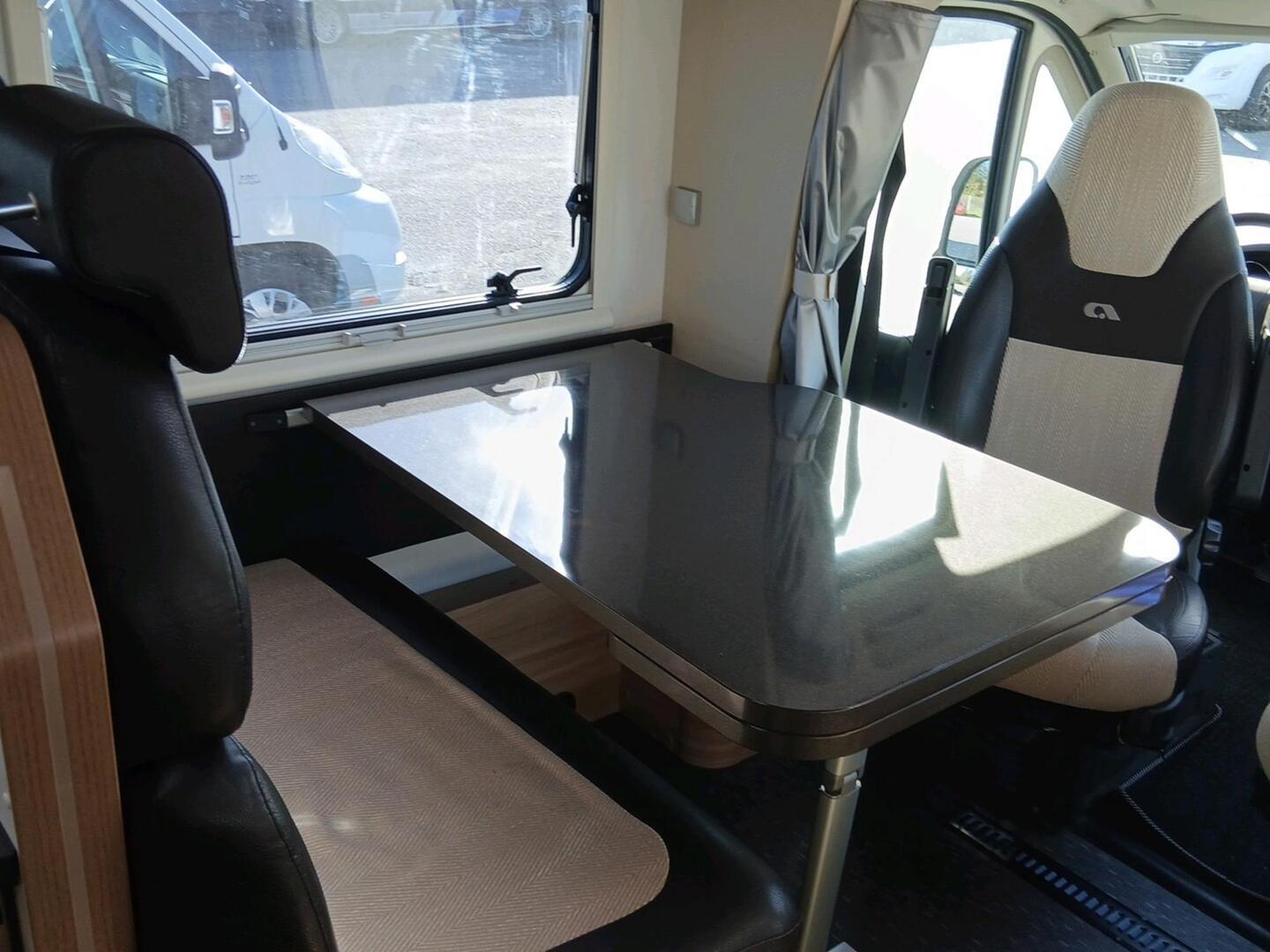 ADRIA Matrix M 650 SF 2015