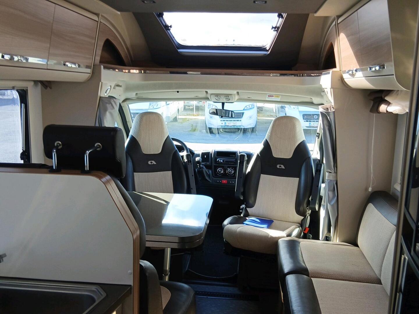 ADRIA Matrix M 650 SF 2015