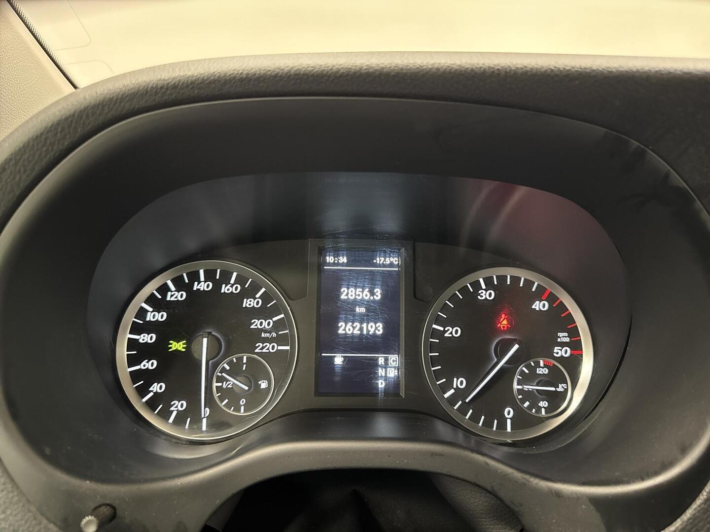 MERCEDES-BENZ Vito 2016
