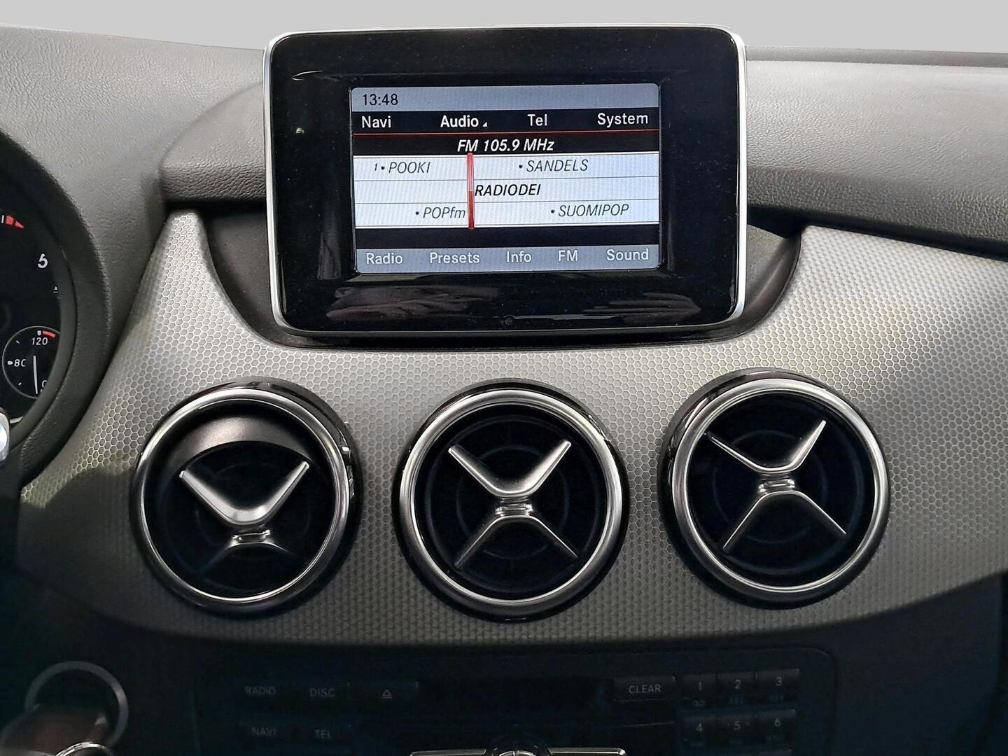 MERCEDES-BENZ B 2013