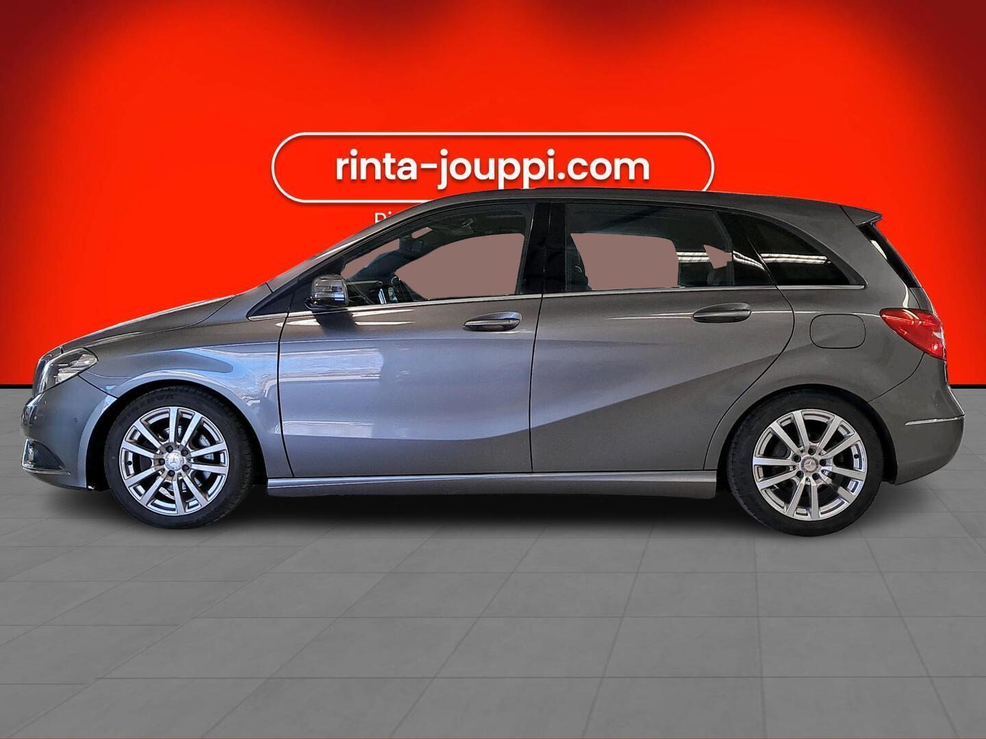 MERCEDES-BENZ B 2013