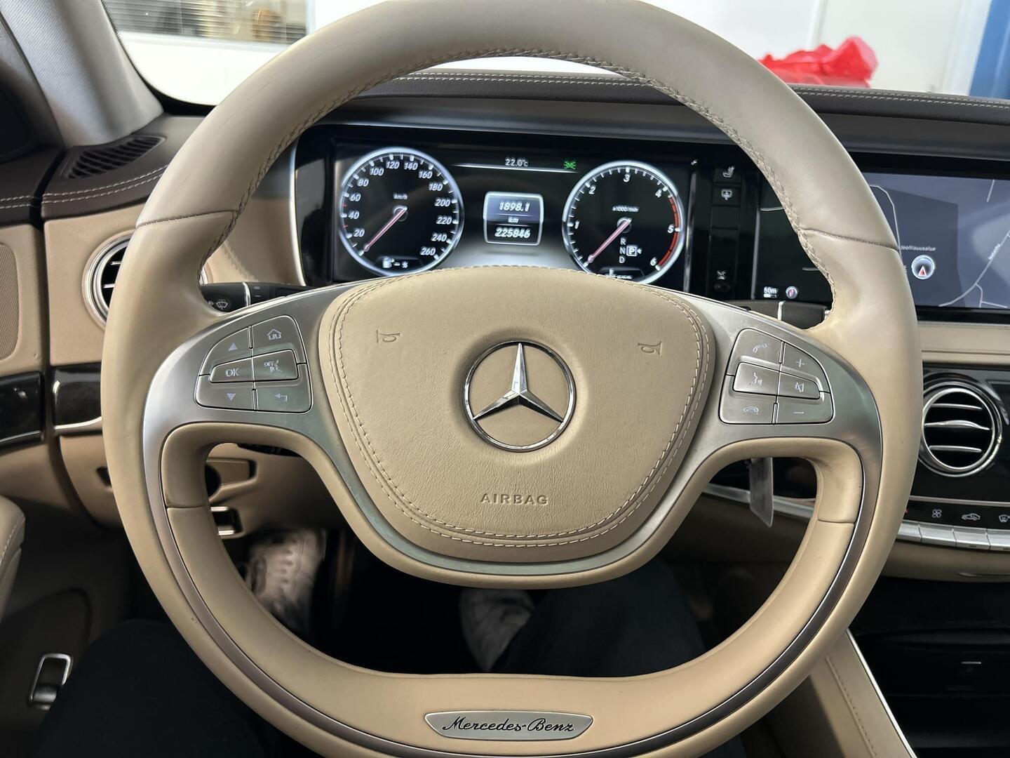 MERCEDES-BENZ S 2013