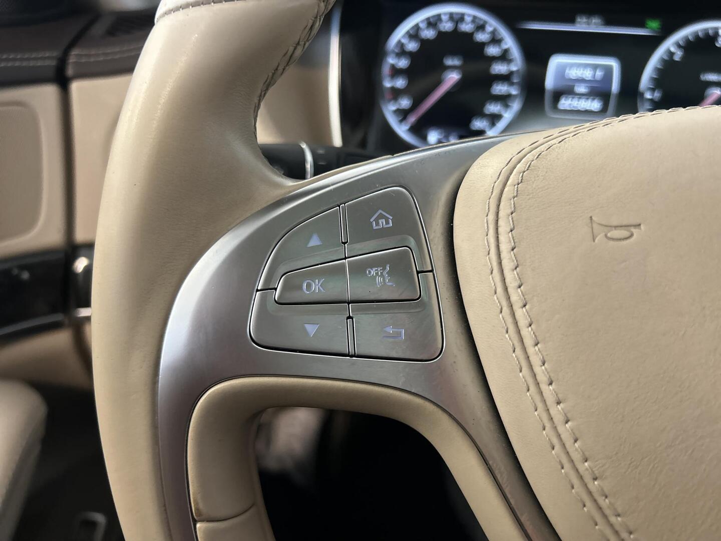 MERCEDES-BENZ S 2013