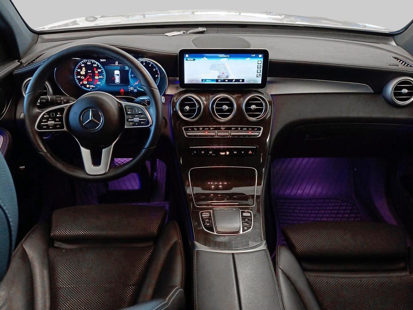 MERCEDES-BENZ GLC 2021