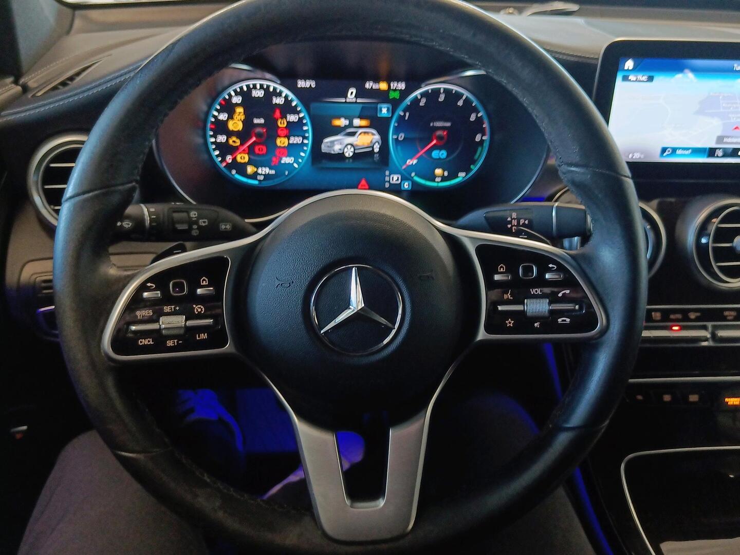 MERCEDES-BENZ GLC 2021