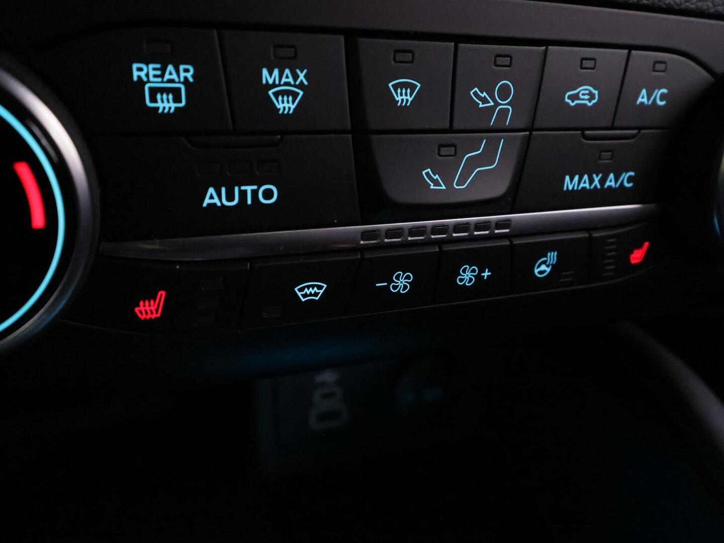 FORD KUGA 2023