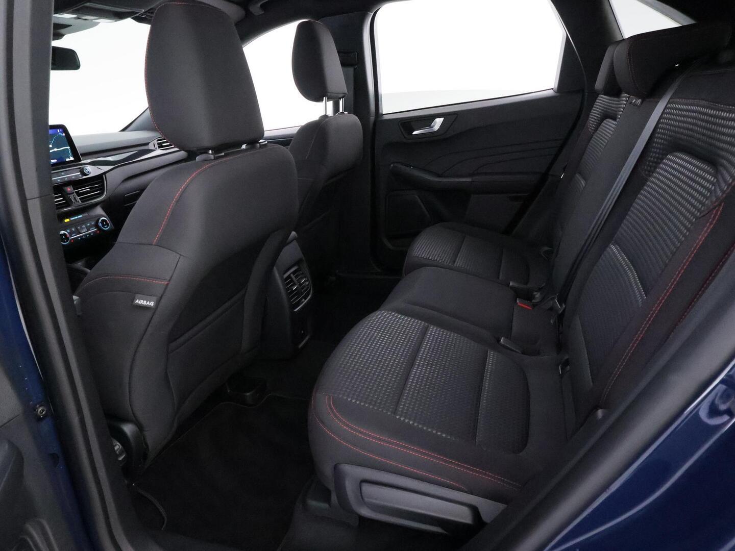 FORD KUGA 2023