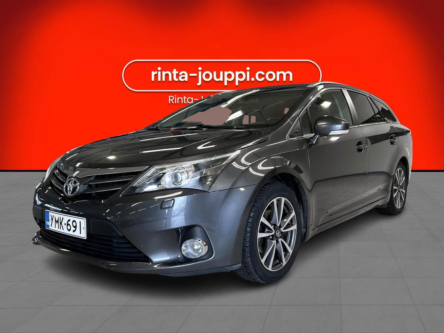 TOYOTA Avensis 2013
