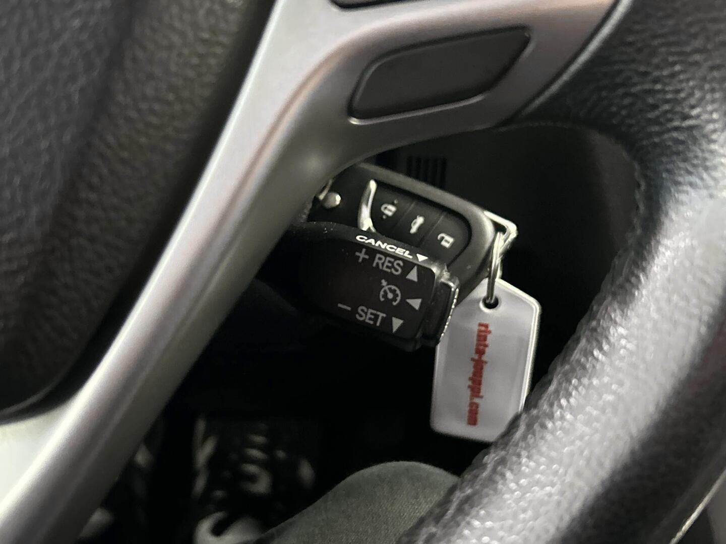 TOYOTA Avensis 2014