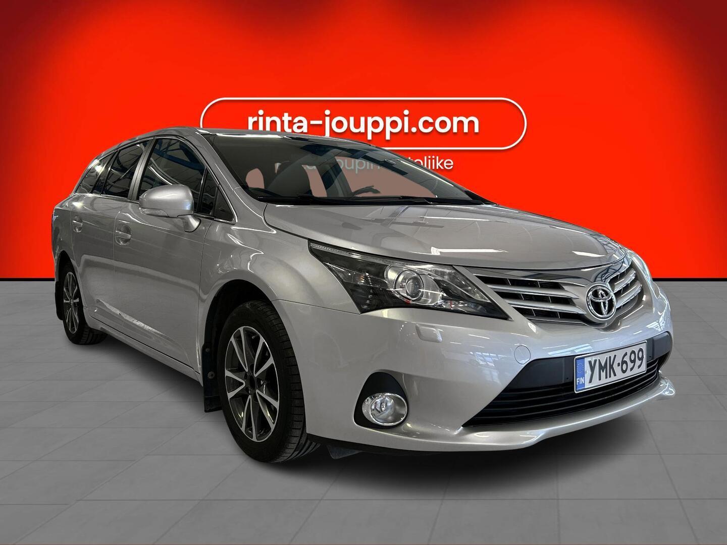 TOYOTA Avensis 2014