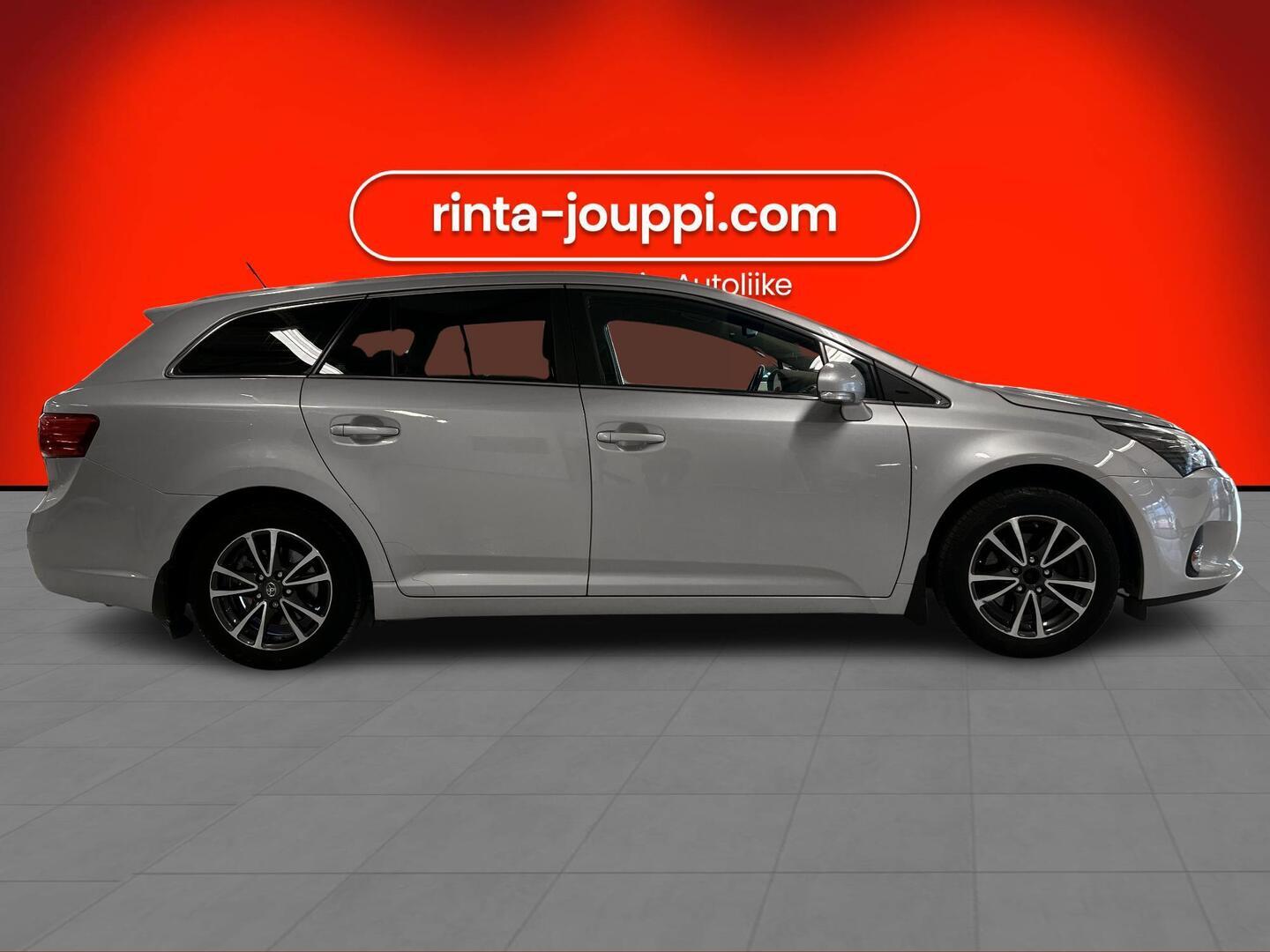 TOYOTA Avensis 2014