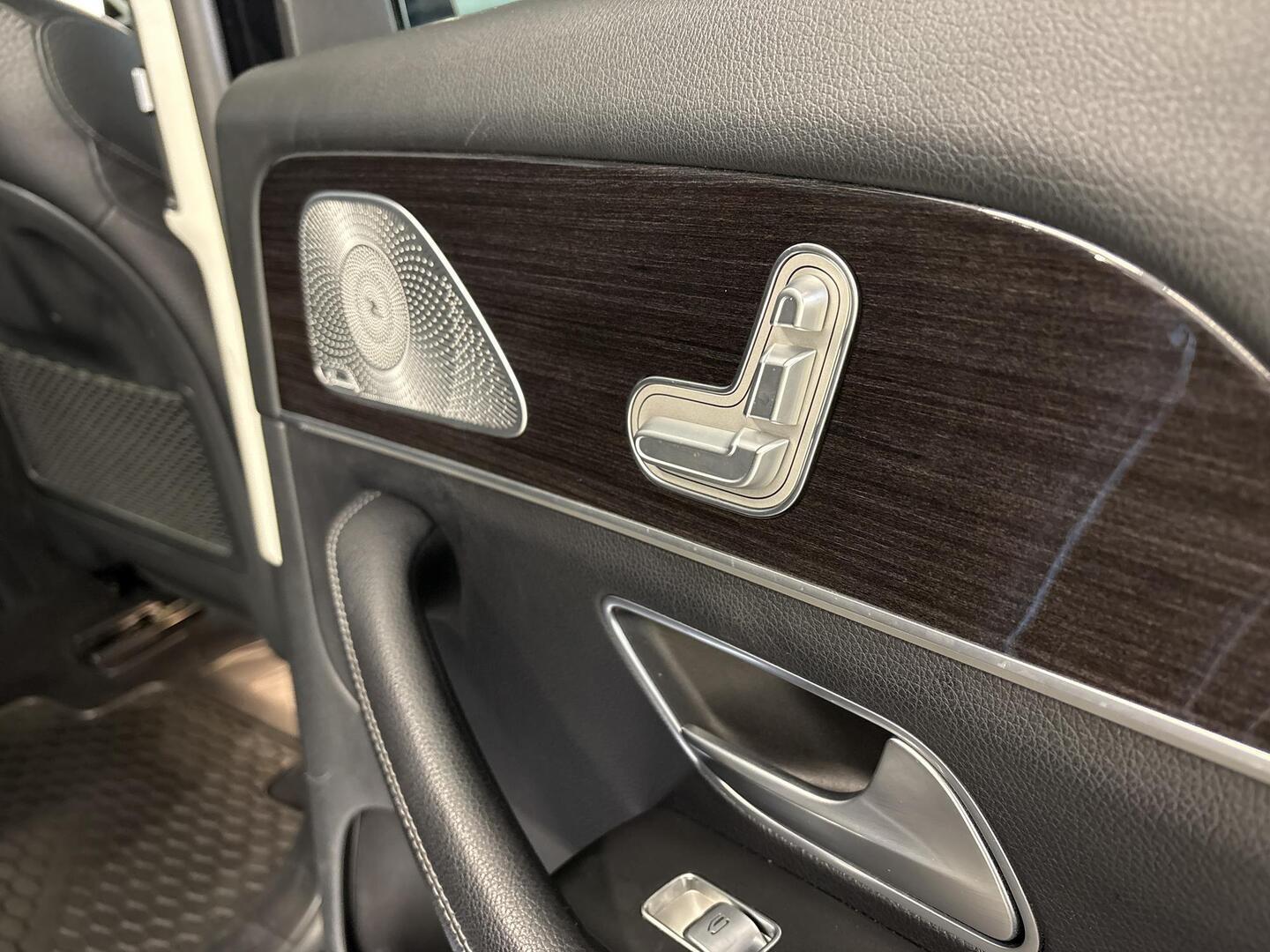 MERCEDES-BENZ GLS 2020