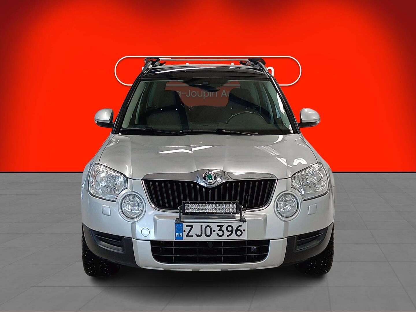 SKODA Yeti 2012