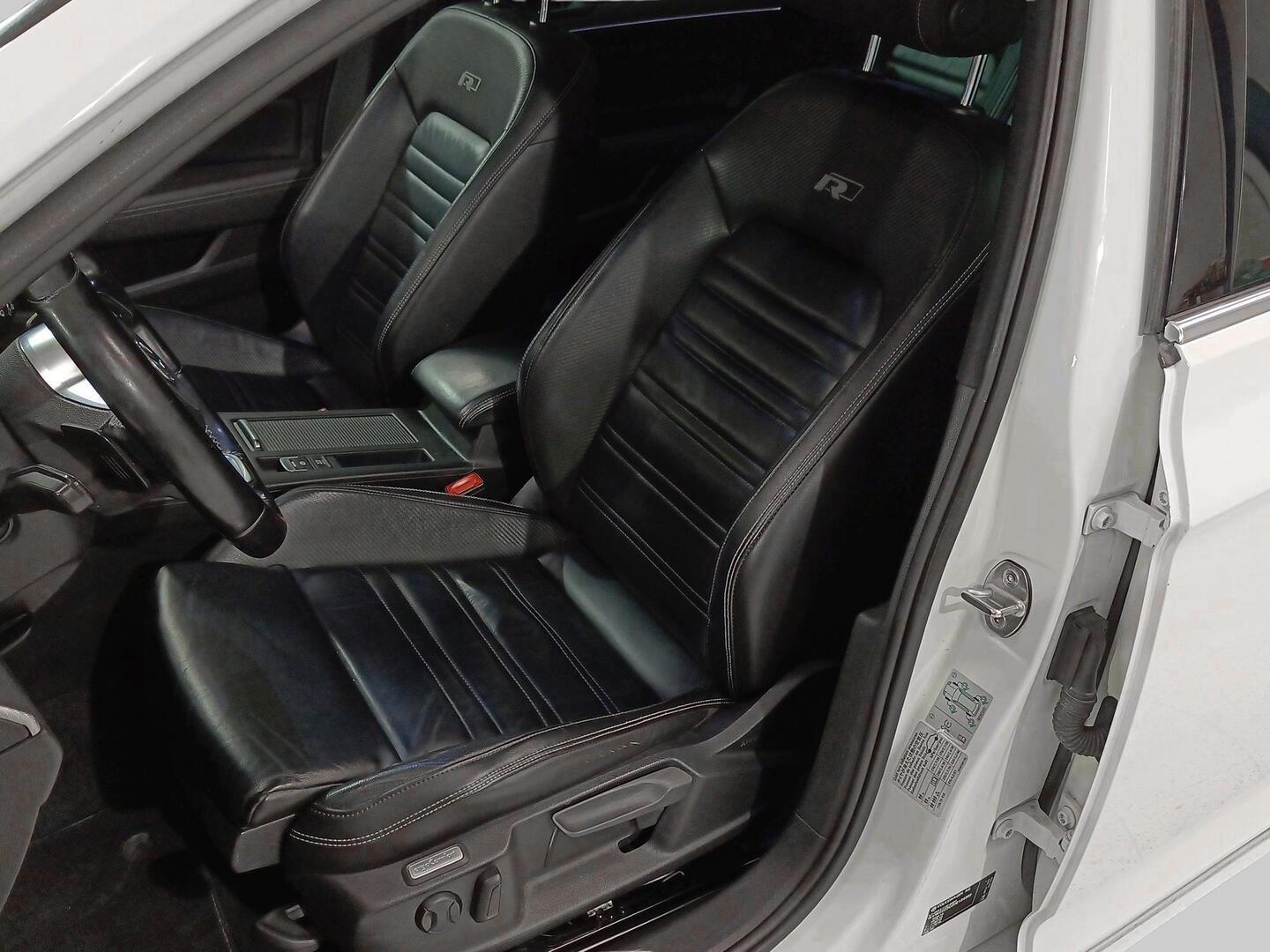 VOLKSWAGEN Passat 2017