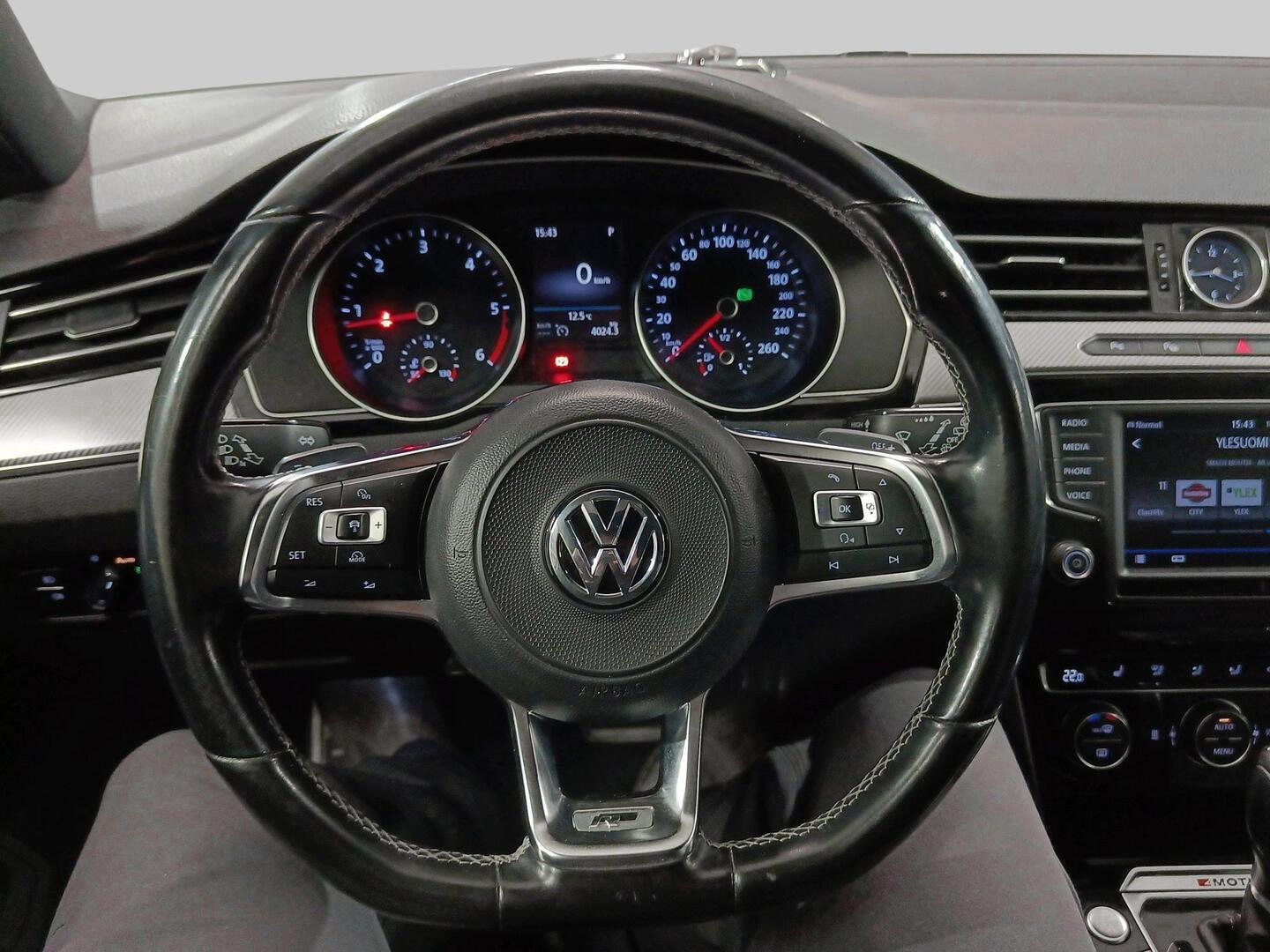 VOLKSWAGEN Passat 2017