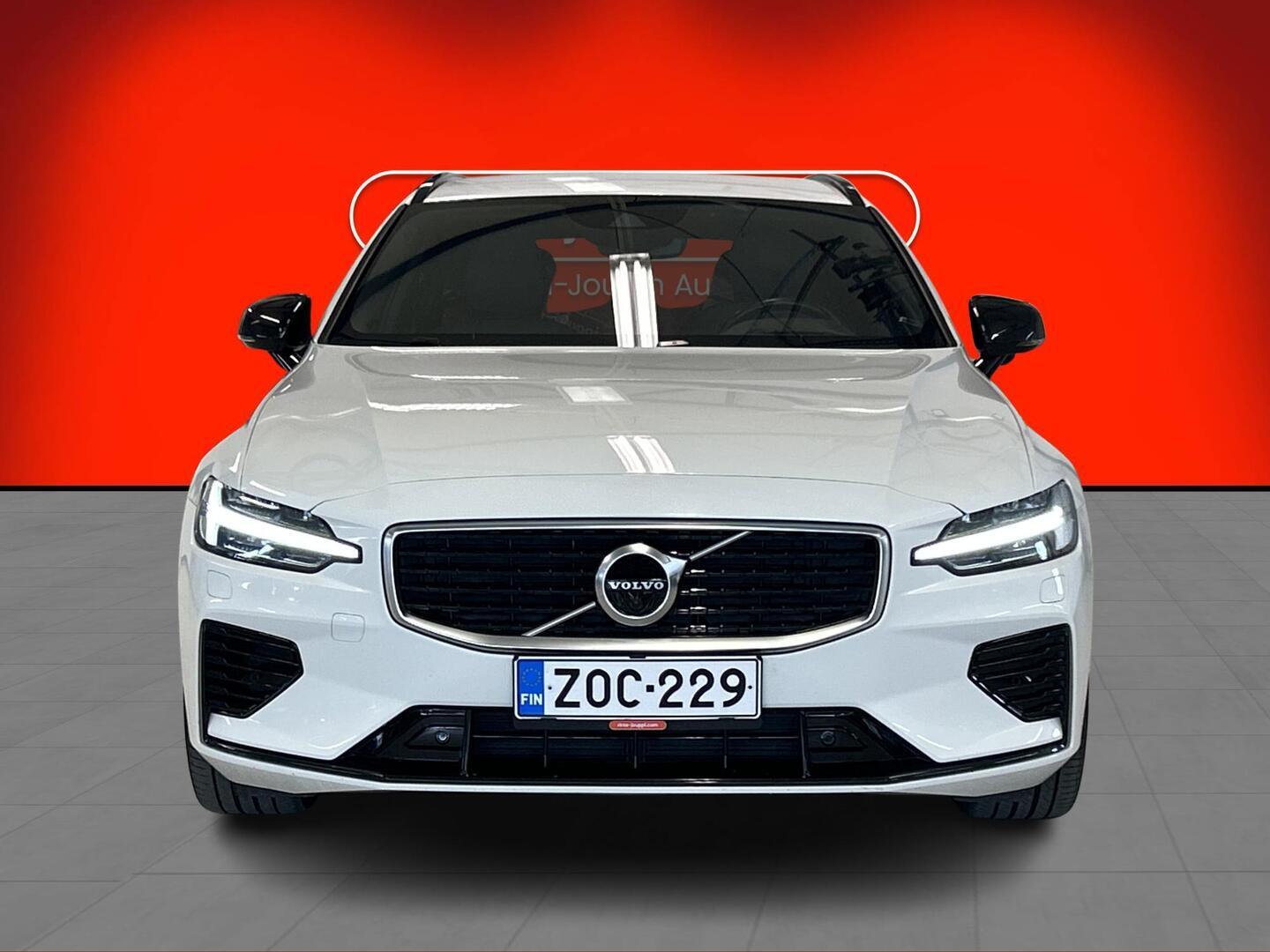 VOLVO V60 2020