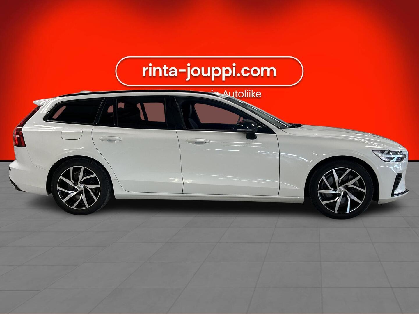 VOLVO V60 2020