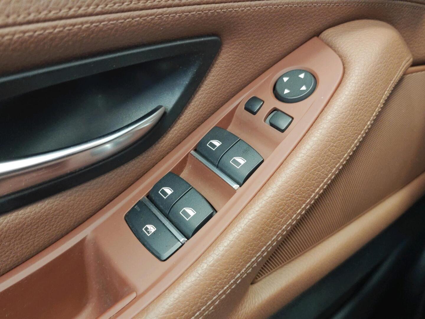 BMW 520 2013