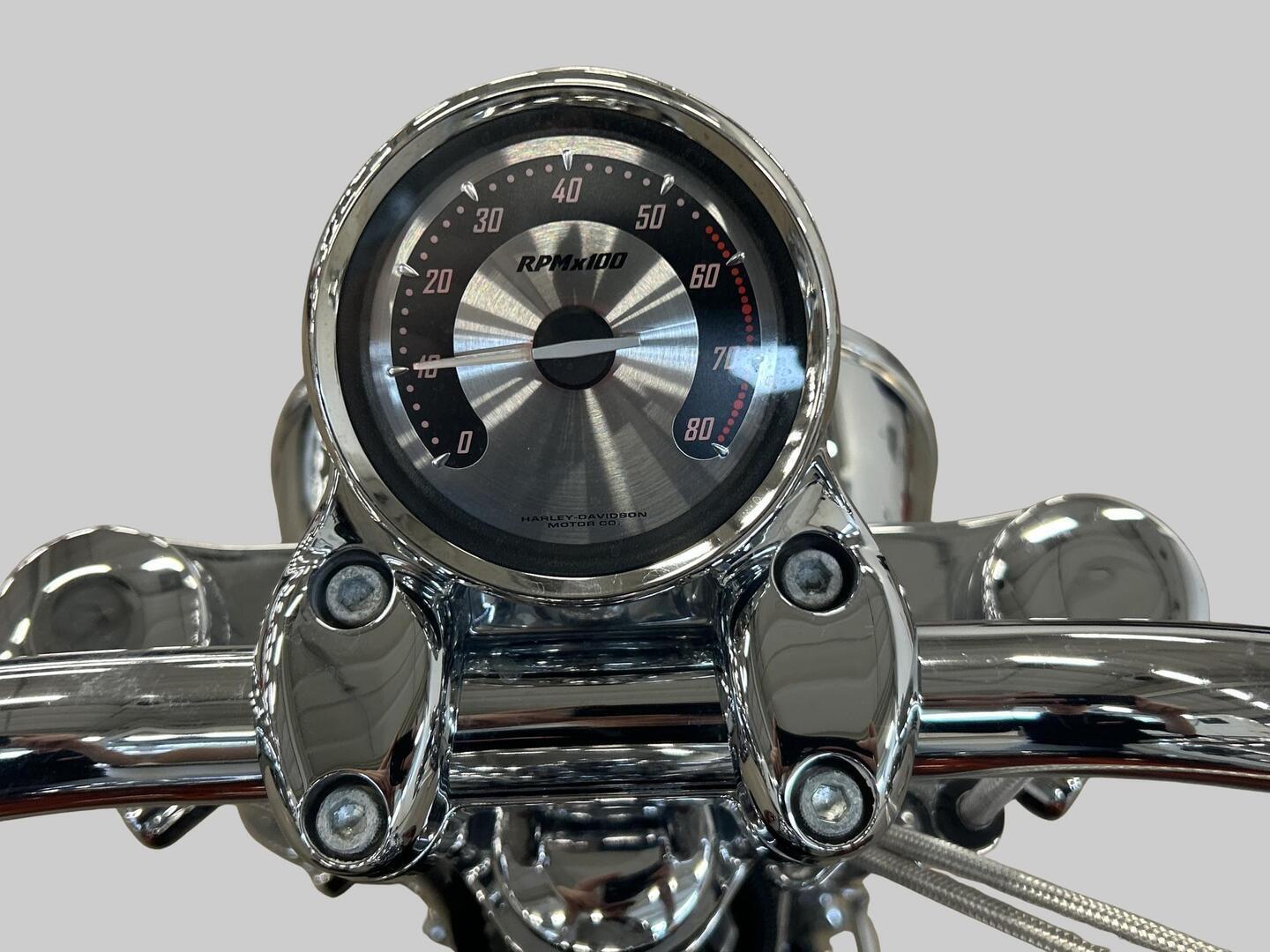 HARLEY-DAVIDSON CVO 2010