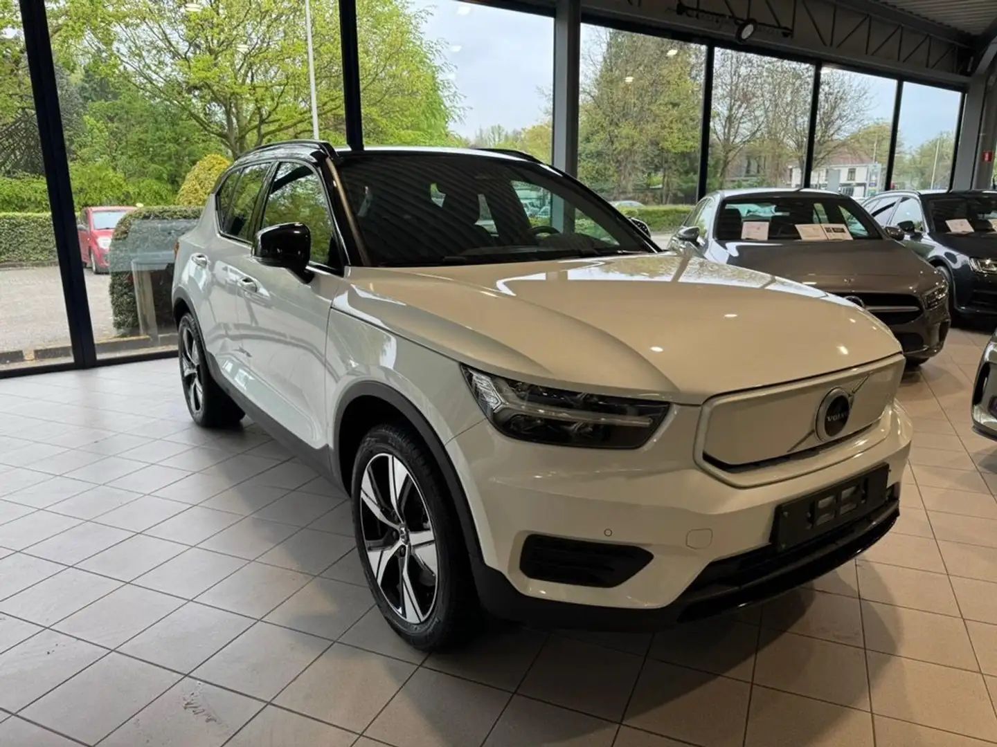 VOLVO XC40 2022
