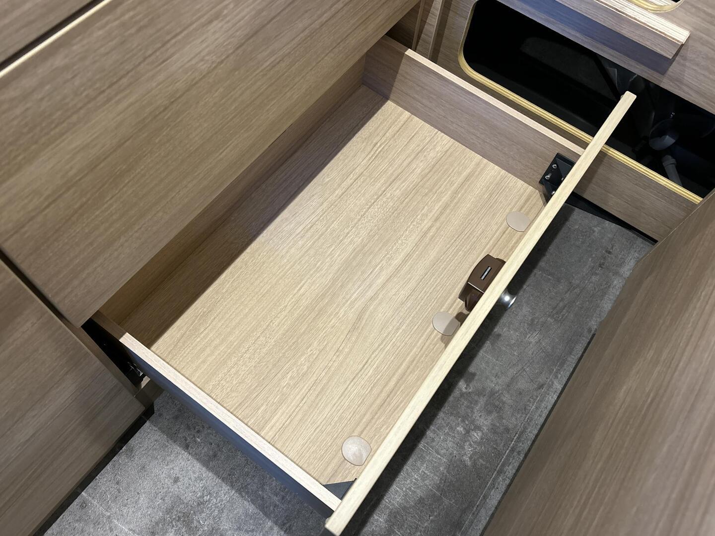 ROADCAR 540 Plus 2025